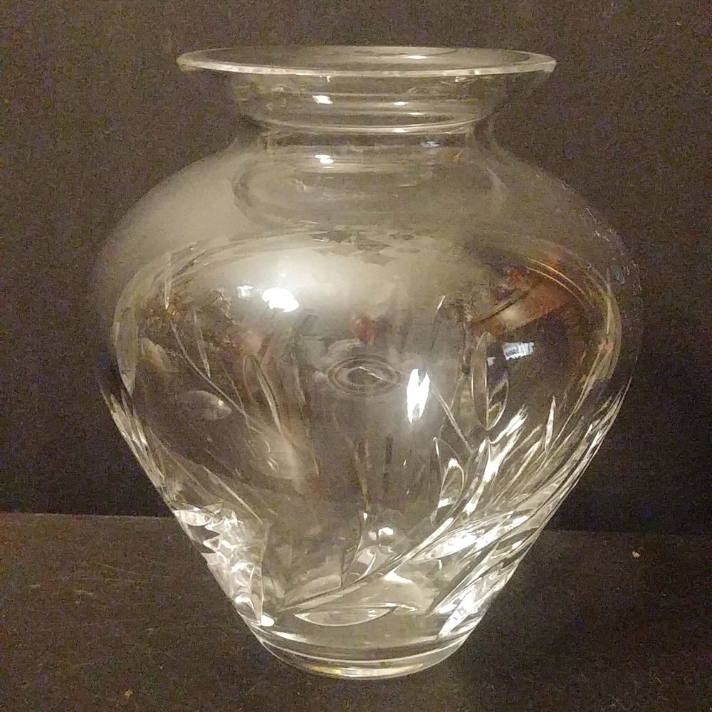 6" Crystal Clear Bobeche Vase Leaves Cuts